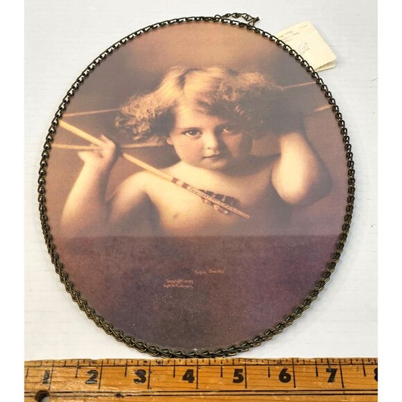 Victorian Flue Cover With Cupid Child Print & Metal Chain Frame 11" X 7.5" - Picture 10 of 11